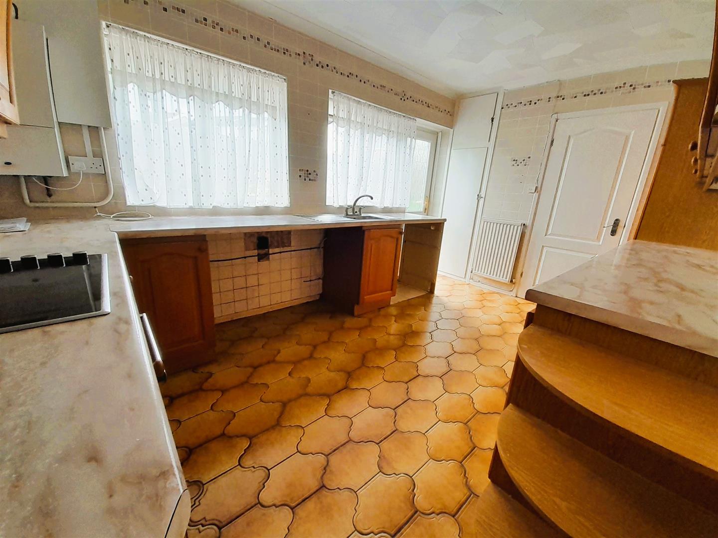 Hilltop, Llanelli, SA14 8DF
